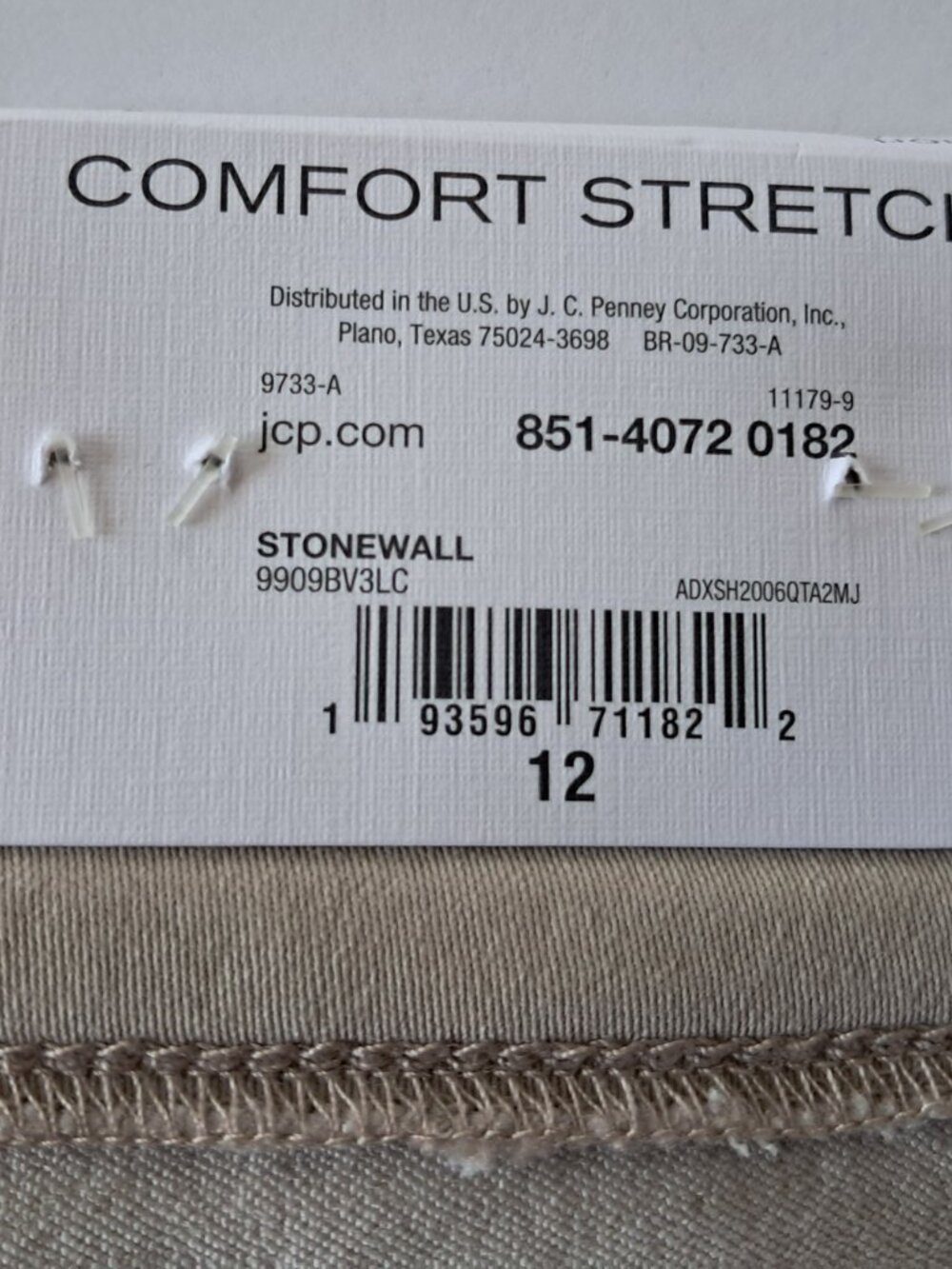TWO Pairs Liz Claiborne COMFORT STRETCH Classic Shorts Size 12 NWT - Picture 5 of 13